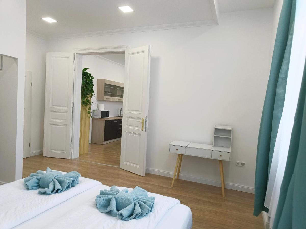 Ruyi Holiday Шопрон Экстерьер фото