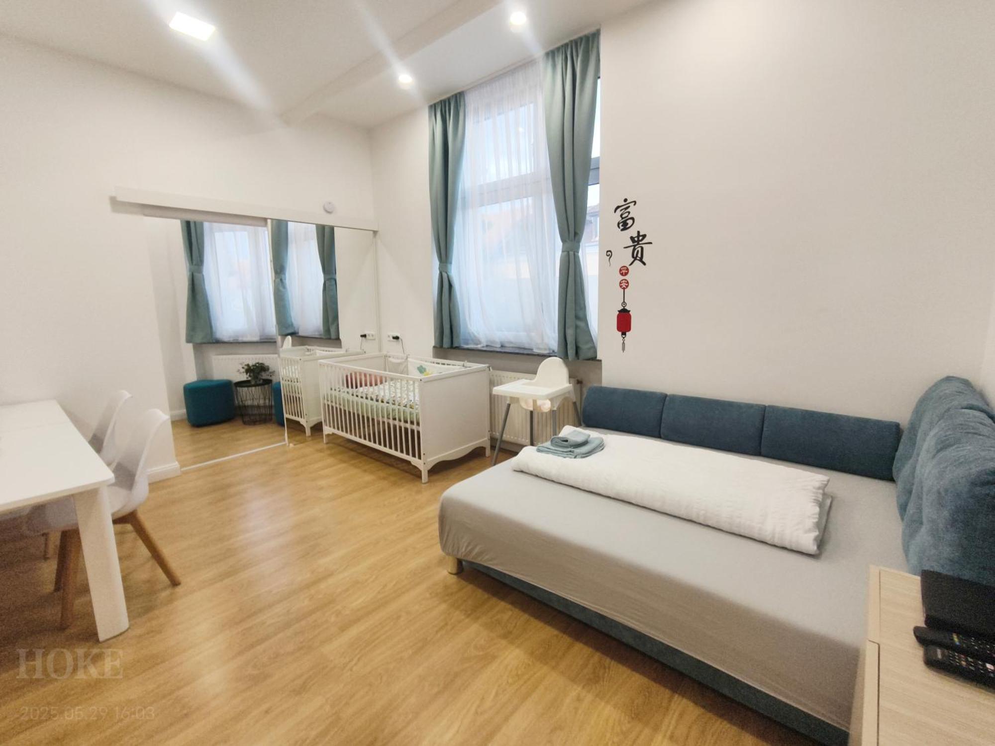 Ruyi Holiday Шопрон Экстерьер фото